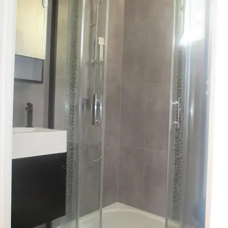 Agreable, Jardin, Toute Equipee, Proche Du Marche, A 300m 펜션 *