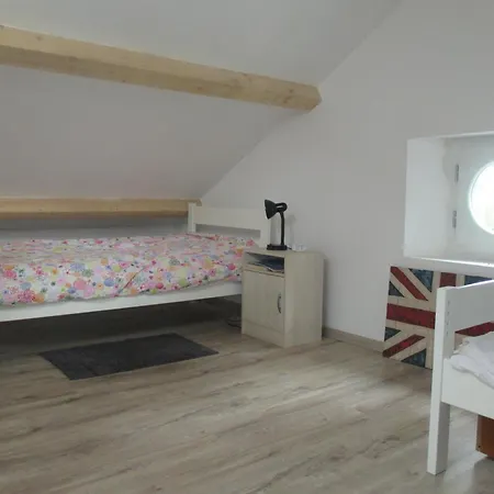 펜션 Agreable, Jardin, Toute Equipee, Proche Du Marche, A 300m *