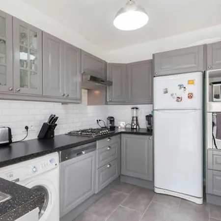 펜션 Agreable, Jardin, Toute Equipee, Proche Du Marche, A 300m La Baule