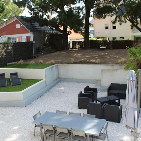 Agreable, Jardin, Toute Equipee, Proche Du Marche, A 300m Holiday home