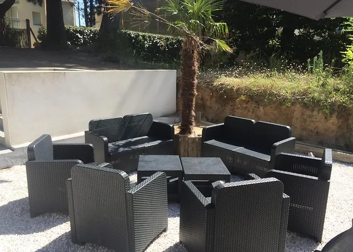 Agreable, Jardin, Toute Equipee, Proche Du Marche, A 300m Holiday home La Baule-Escoublac